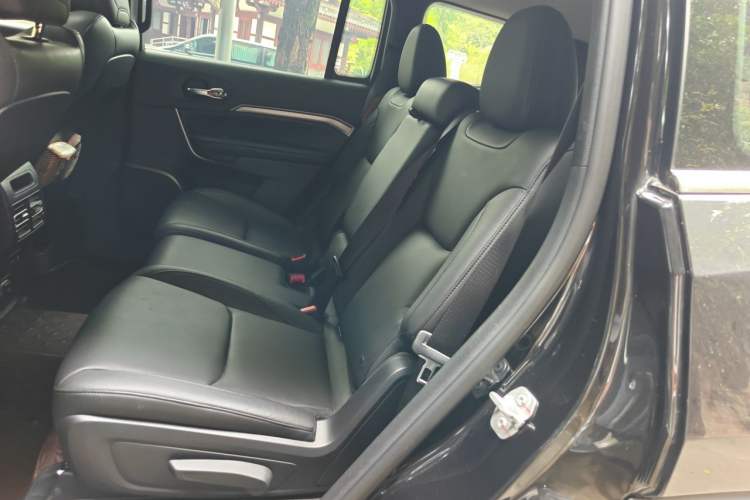 Used Jeep Commander 2018 2.0T Two-Wheel Drive Enjoy Edition China V Left Rear Seat