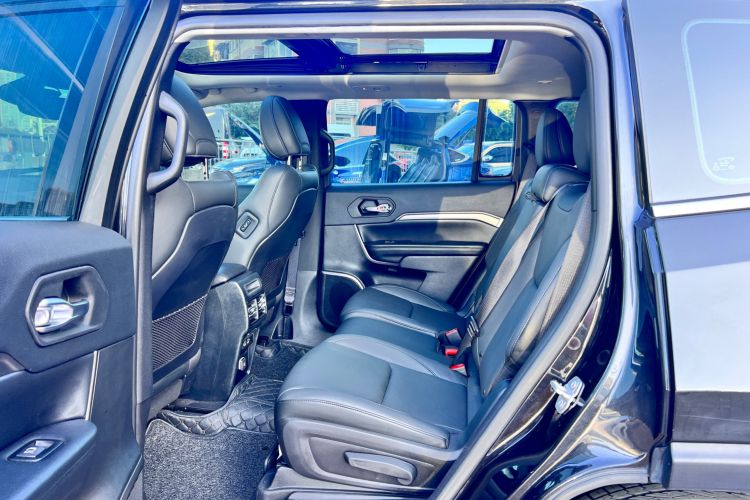 Used Jeep Commander 2018 2.0T Two-Wheel Drive Enjoy Edition China V Left Rear Seat
