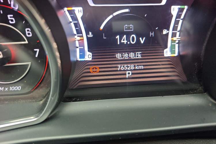 Used Jeep Commander 2018 2.0T Two-Wheel Drive Enjoyment Version China VI Emission Standard Odometer Close Up