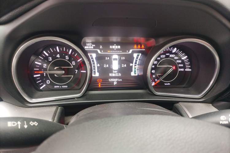 Used Jeep Commander 2018 2.0T Two-Wheel Drive Enjoyment Version China VI Emission Standard Odometer Close Up