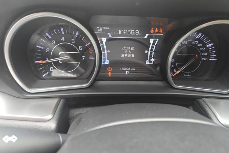 Used Jeep Commander 2018 2.0T Two-Wheel Drive Enjoy Edition China V Odometer Close Up