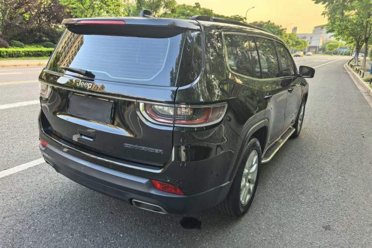 Used Jeep Commander 2018 2.0T Two-Wheel Drive Enjoyment Version China VI Emission Standard Rear Right 45 Deg
