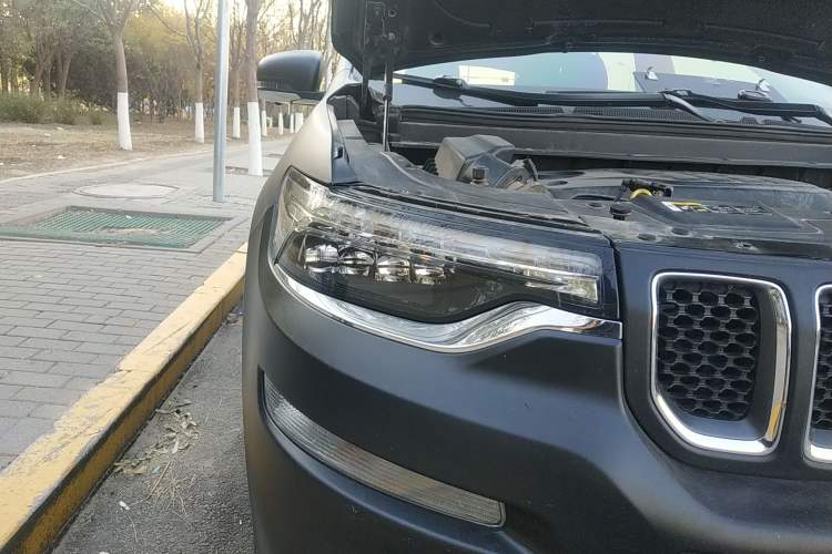 Used Jeep Commander 2018 2.0T Four-Wheel Drive Prestige Edition China V Right Front Headlight
