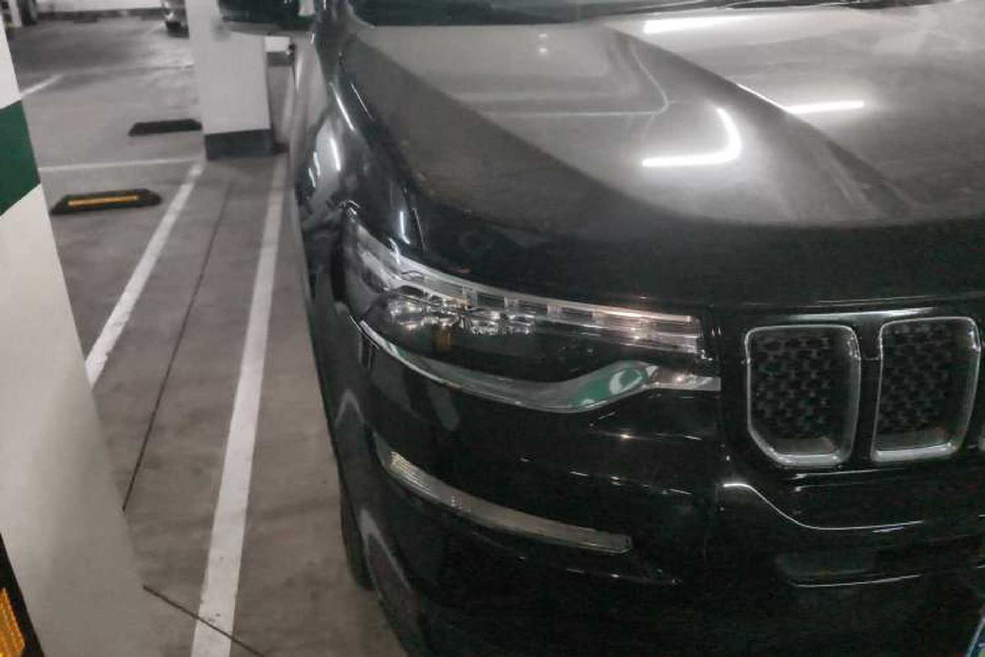 Used Jeep Commander 2018 2.0T Two-Wheel Drive Enjoyment Version China VI Emission Standard Right Front Headlight