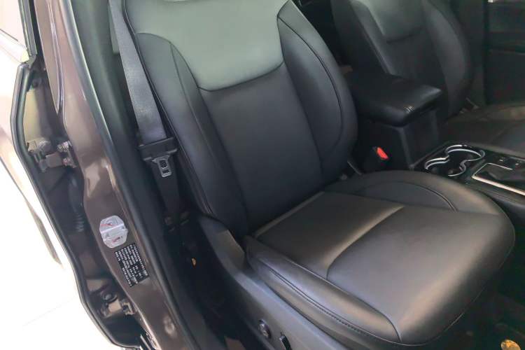 Used Jeep Commander 2018 2.0T Four-Wheel Drive Prestige Edition China V Right Front Seat
