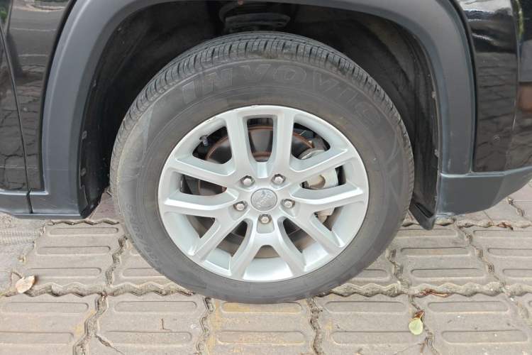 Used Jeep Commander 2018 2.0T Two-Wheel Drive Enjoy Edition China V Right Front Wheel Hub