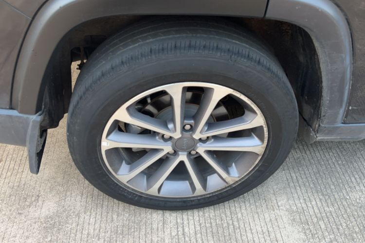 Used Jeep Commander 2018 2.0T Four-wheel Drive Premium Edition China VI Right Rear Wheel Hub