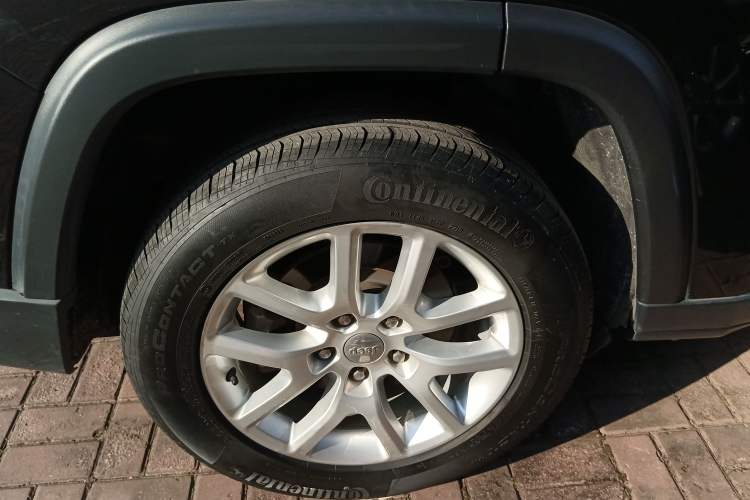 Used Jeep Commander 2018 2.0T Two-Wheel Drive Enjoy Edition China V Right Rear Wheel Hub