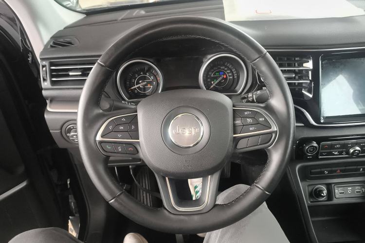 Used Jeep Commander 2018 2.0T Two-Wheel Drive Enjoyment Version China VI Emission Standard Steering Wheel