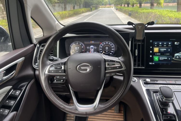 Used Jeep Commander 2018 2.0T Two-Wheel Drive Enjoyment Version China VI Emission Standard Steering Wheel