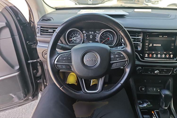 Used Jeep Commander 2018 2.0T Two-Wheel Drive Enjoy Edition China V Steering Wheel