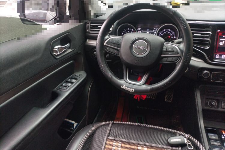 Used Jeep Commander 2018 2.0T Two-Wheel Drive Enjoyment Version China VI Emission Standard Steering Wheel