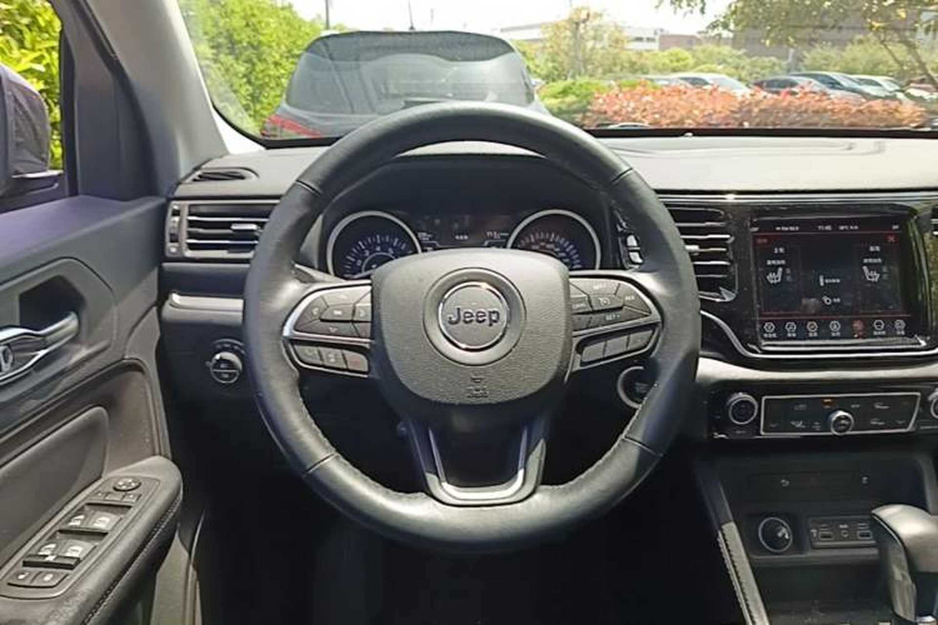 Used Jeep Commander 2018 2.0T Two-Wheel Drive Enjoy Edition China V Steering Wheel