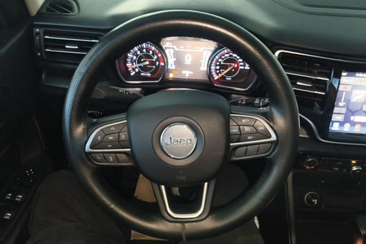 Used Jeep Commander 2018 2.0T Two-Wheel Drive Enjoy Edition China V Steering Wheel