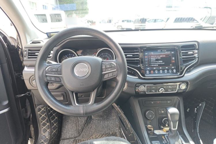 Used Jeep Commander 2018 2.0T Four-Wheel Drive Prestige Edition China V Steering Wheel