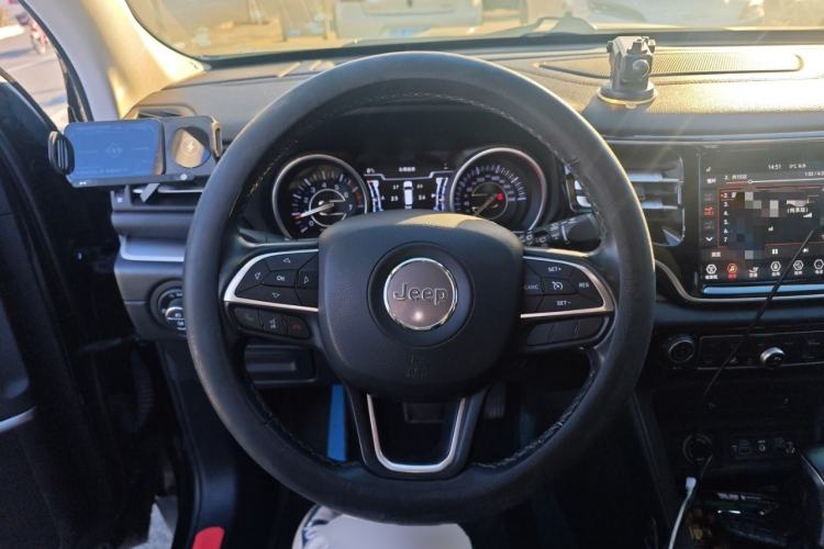 Used Jeep Commander 2018 2.0T Two-Wheel Drive Enjoy Edition China V Steering Wheel