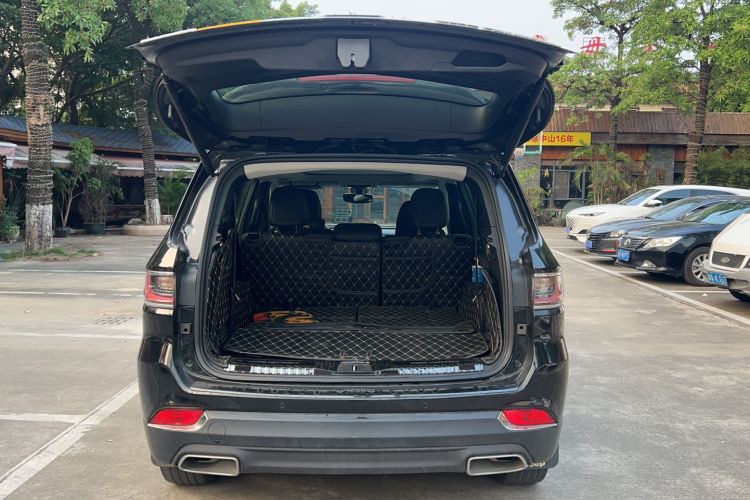 Used Jeep Commander 2018 2.0T Four-wheel Drive Premium Edition China VI Trunk