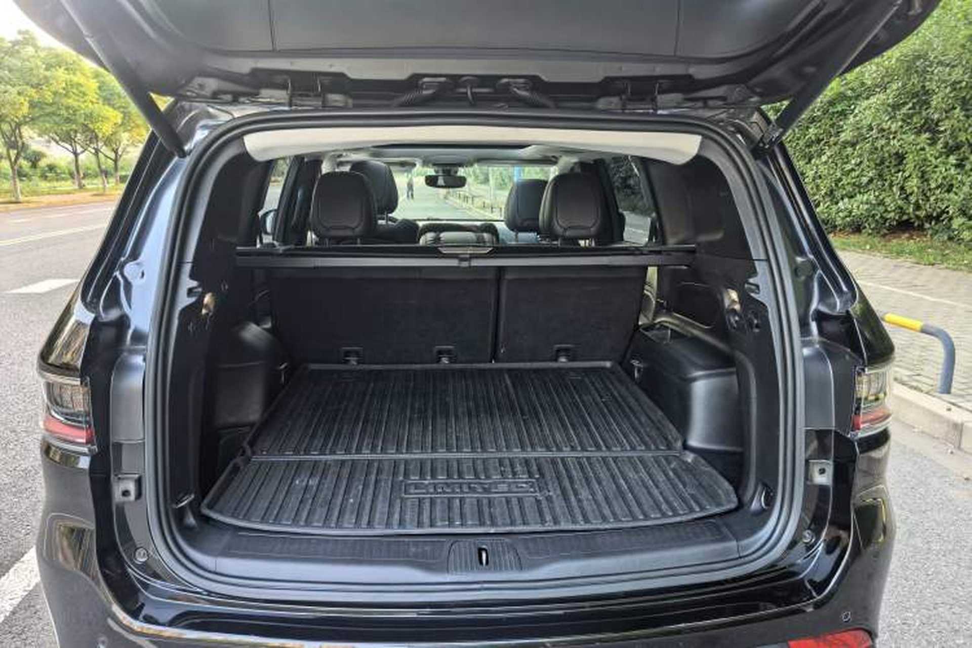 Used Jeep Commander 2018 2.0T Two-Wheel Drive Enjoyment Version China VI Emission Standard Trunk