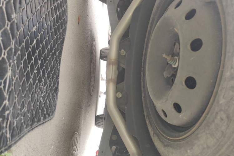 Used Jeep Commander 2018 2.0T Two-Wheel Drive Enjoyment Version China VI Emission Standard Chassis Rear
