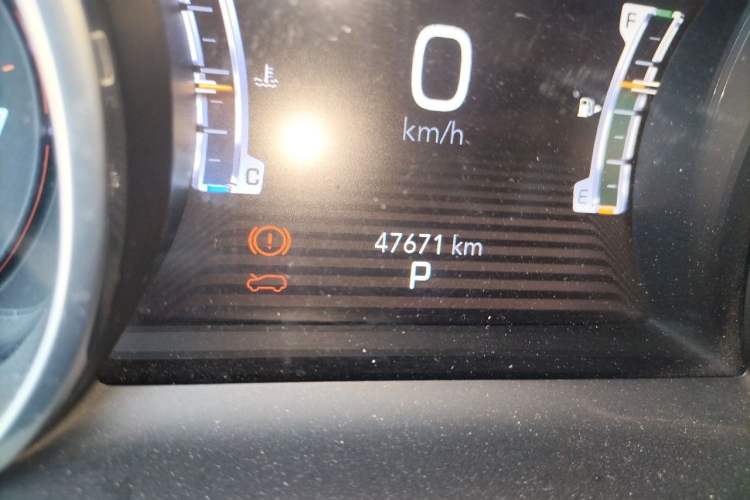 Used Jeep Commander 2018 2.0T Two-Wheel Drive Enjoyment Version China VI Emission Standard Odometer Close Up