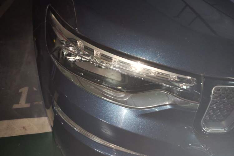 Used Jeep Commander 2018 2.0T Four-Wheel Drive Prestige Edition China V Right Front Headlight