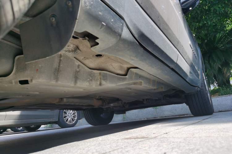 Used Jeep Commander 2018 2.0T Two-Wheel Drive Enjoy Edition China V Chassis Rear Right