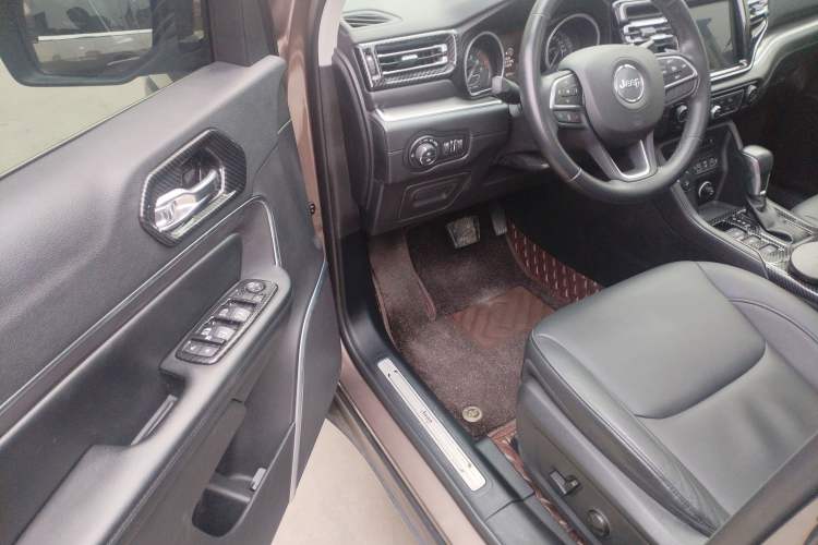 Used Jeep Commander 2018 2.0T Four-Wheel Drive Prestige Edition China V Driver Seat