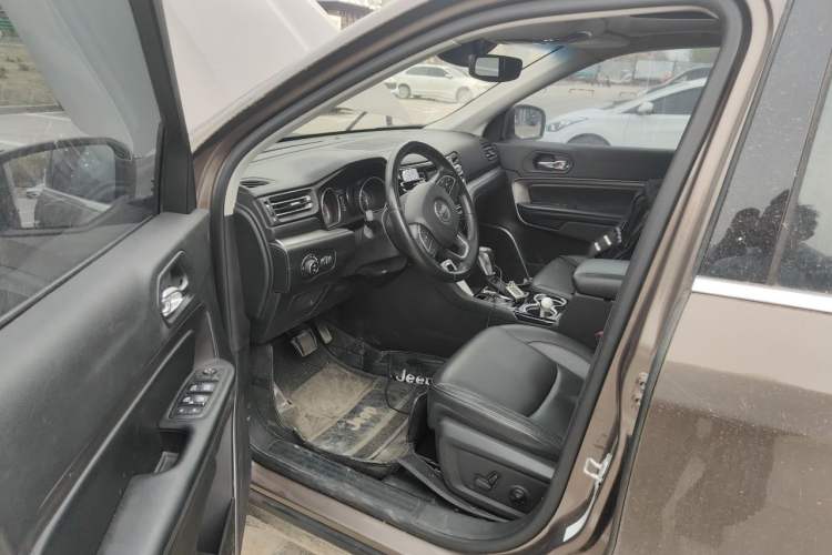 Used Jeep Commander 2018 2.0T Two-Wheel Drive Enjoy Edition China V Driver Seat