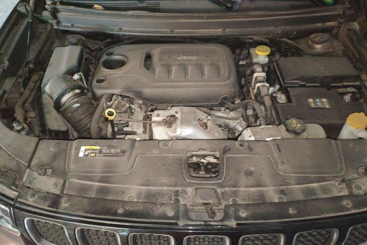 Used Jeep Commander 2018 2.0T Two-Wheel Drive Enjoy Edition China V Engine Bay