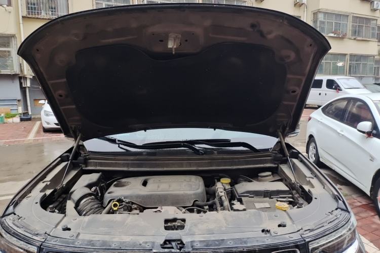 Used Jeep Commander 2018 2.0T Four-Wheel Drive Prestige Edition China V Engine Bay