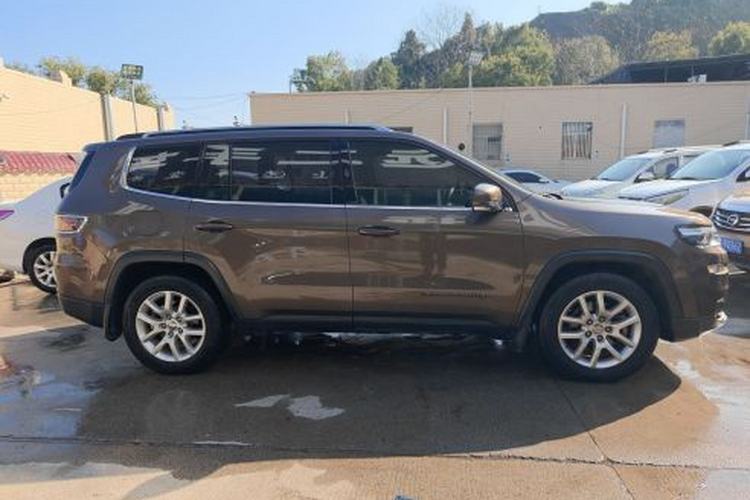 Used Jeep Commander 2018 2.0T Two-Wheel Drive Enjoy Edition China V Exterior 2