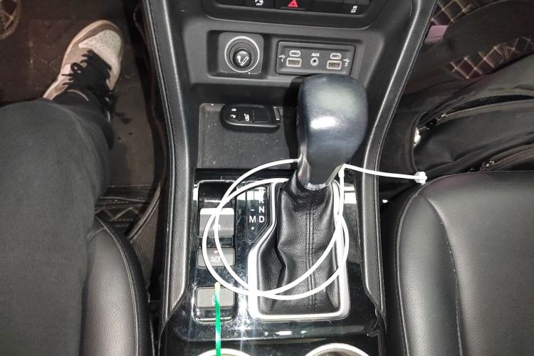 Used Jeep Commander 2018 2.0T Two-Wheel Drive Enjoy Edition China V Gear Lever