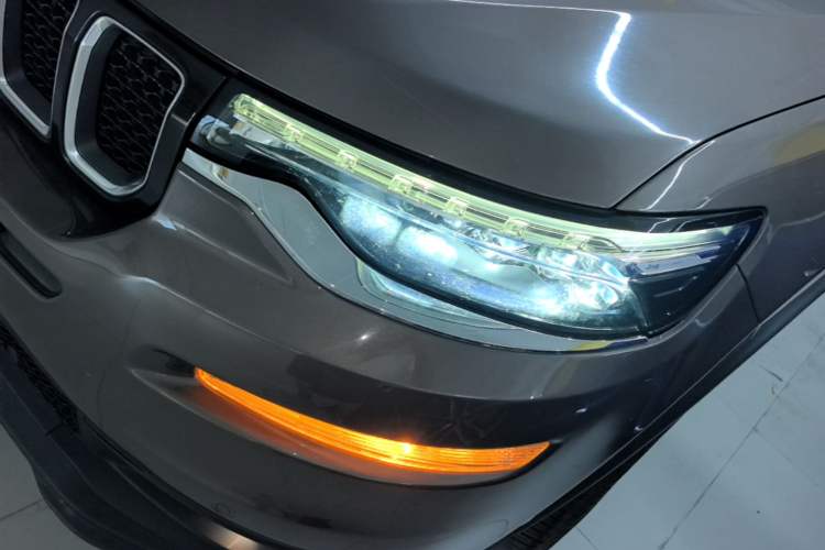 Used Jeep Commander 2018 2.0T Two-Wheel Drive Enjoy Edition China V Left Front Headlight