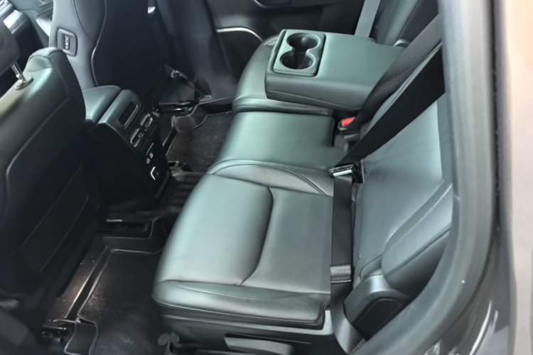 Used Jeep Commander 2018 2.0T Two-Wheel Drive Enjoy Edition China V Left Rear Seat