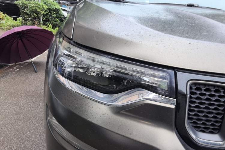 Used Jeep Commander 2018 2.0T Four-Wheel Drive Prestige Edition China V Right Front Headlight