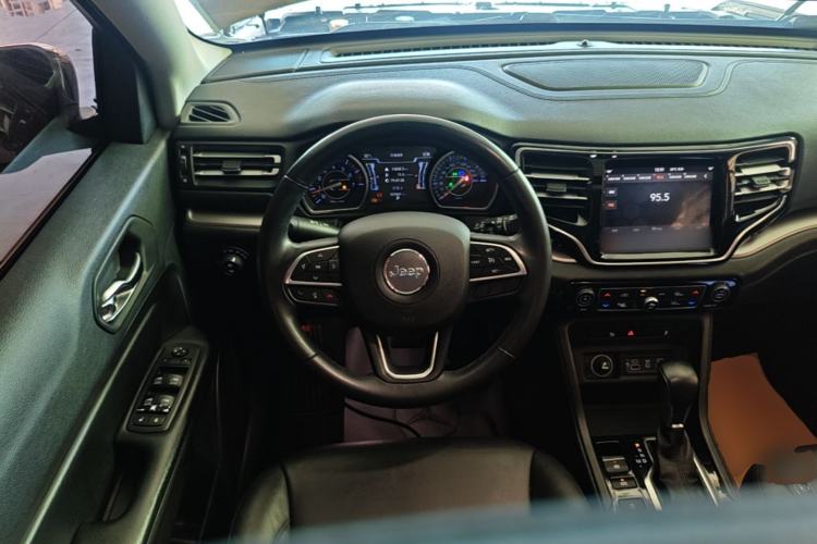 Used Jeep Commander 2018 2.0T Two-Wheel Drive Enjoy Edition China V Steering Wheel