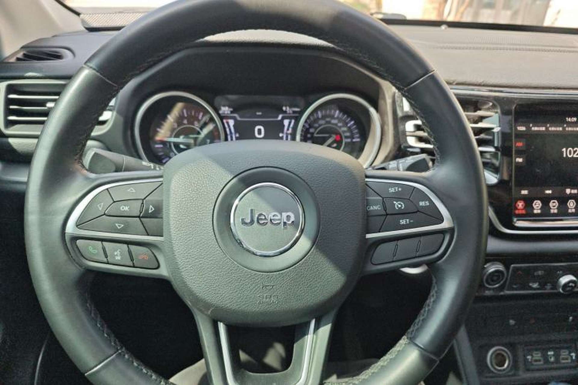 Used Jeep Commander 2018 2.0T Two-Wheel Drive Enjoy Edition China V Steering Wheel