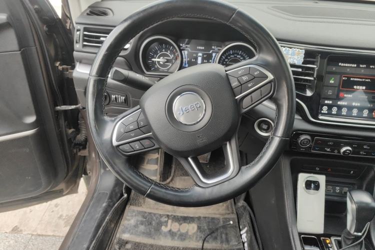 Used Jeep Commander 2018 2.0T Two-Wheel Drive Enjoy Edition China V Steering Wheel