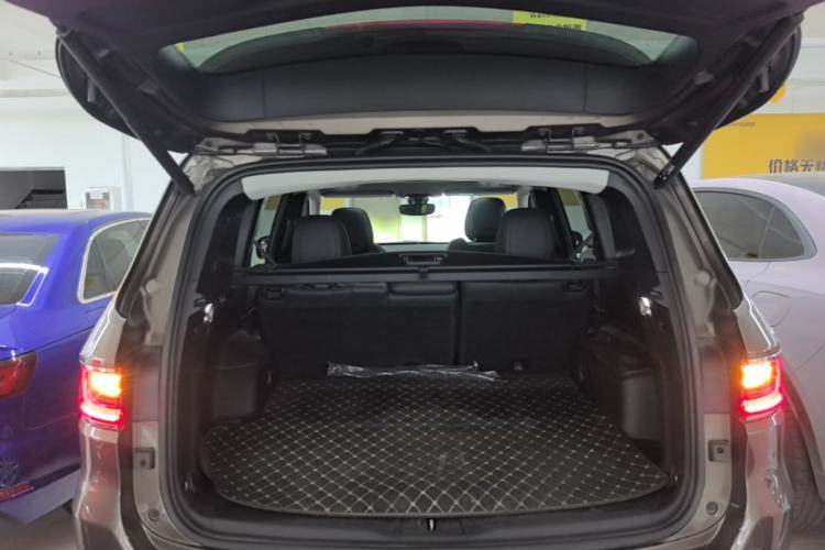 Used Jeep Commander 2018 2.0T Two-Wheel Drive Enjoy Edition China V Trunk