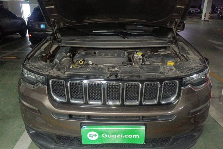 Used Jeep Commander 2018 2.0T Two-Wheel Drive Enjoy Edition China V Engine Bay