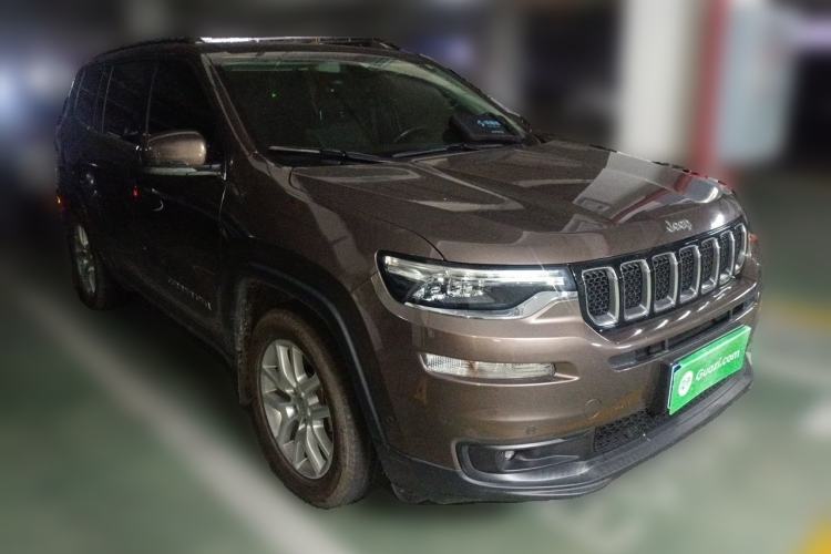 Used Jeep Commander 2018 2.0T Two-Wheel Drive Enjoy Edition China V Front Right 45 Deg