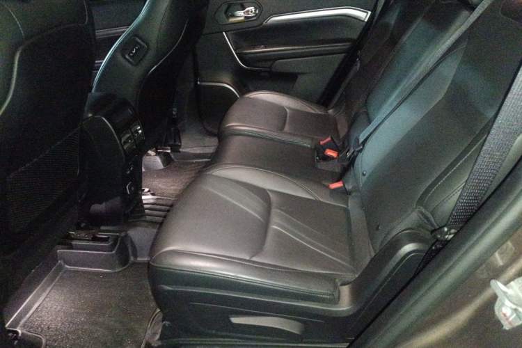 Used Jeep Commander 2018 2.0T Two-Wheel Drive Enjoy Edition China V Left Rear Seat