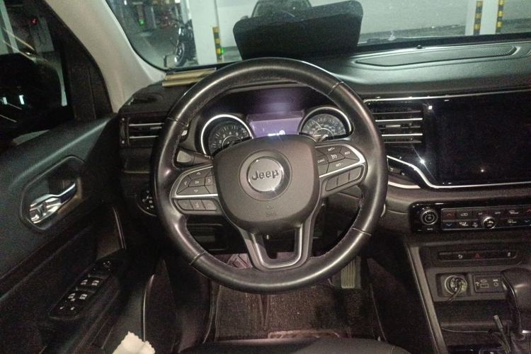 Used Jeep Commander 2018 2.0T Two-Wheel Drive Enjoy Edition China V Steering Wheel
