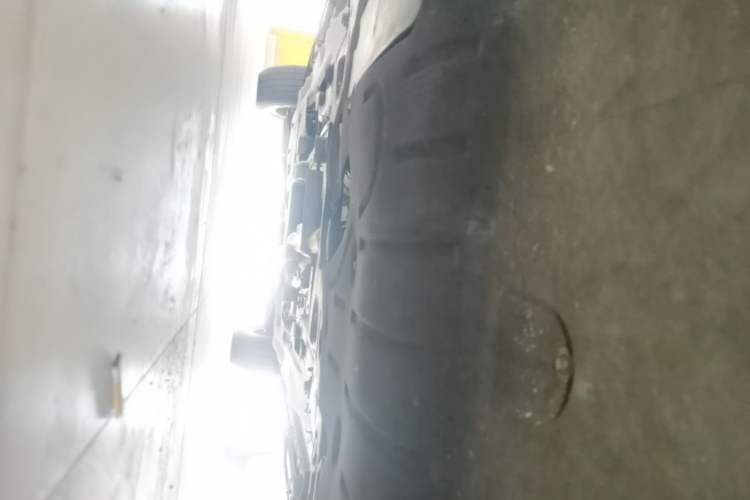 Used Jeep Commander 2018 2.0T Two-Wheel Drive Enjoyment Version China VI Emission Standard Chassis Front