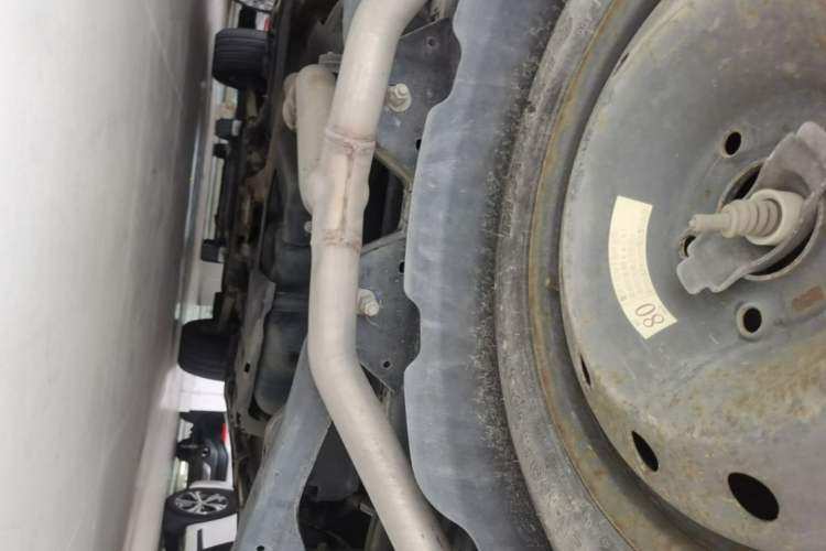 Used Jeep Commander 2018 2.0T Two-Wheel Drive Enjoyment Version China VI Emission Standard Chassis Rear