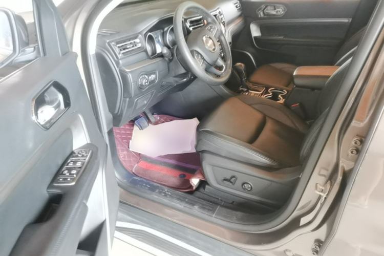 Used Jeep Commander 2018 2.0T Two-Wheel Drive Enjoyment Version China VI Emission Standard Driver Seat