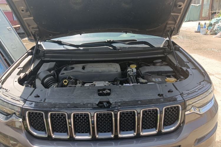 Used Jeep Commander 2018 2.0T Four-Wheel Drive Prestige Edition China V Engine Bay