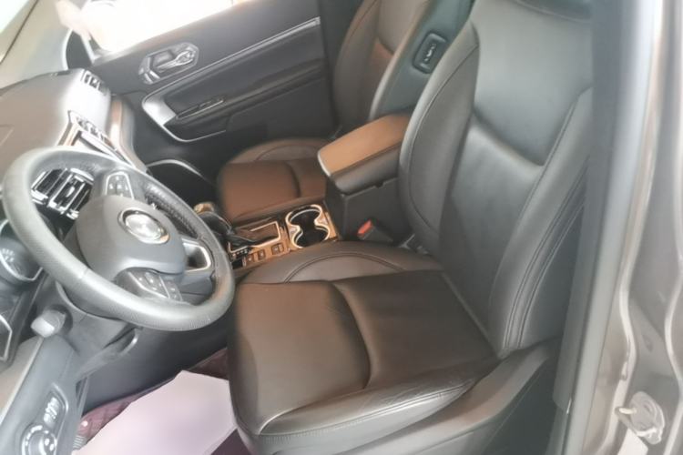 Used Jeep Commander 2018 2.0T Two-Wheel Drive Enjoyment Version China VI Emission Standard Left Front Seat