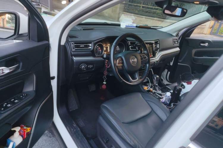 Used Jeep Commander 2018 2.0T Two-Wheel Drive Enjoy Edition China V Driver Seat
