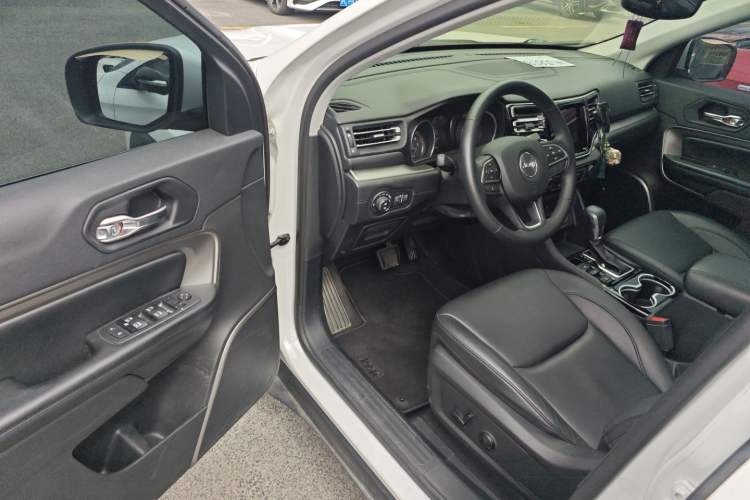 Used Jeep Commander 2018 2.0T Two-Wheel Drive Enjoy Edition China V Driver Seat